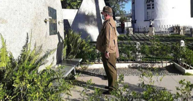 Homenaje en Santa Ifigenia